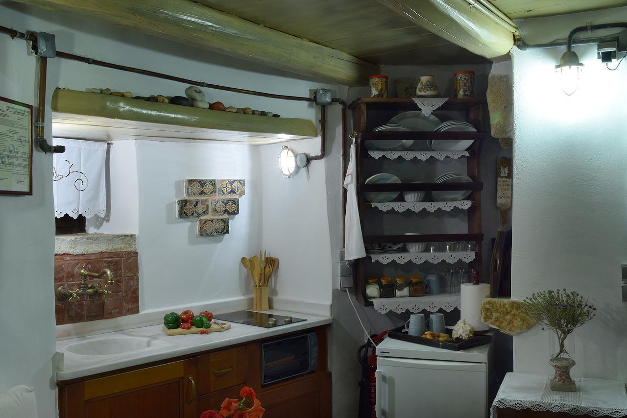 קופוניסיה Windmill Villa מראה חיצוני תמונה